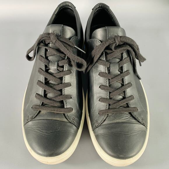 ECCO Size 9 Soft 7 Black White Leather Low Top Sneakers  ECCO Size 9 Soft 7 Black White Leather Low Top Sneakers